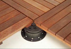 Structural Wood Deck Tile On Pedestal 